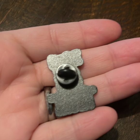 I Love‎ My Pit Bull Enamel Pin - Cute Dog Design - Picture 2 of 2